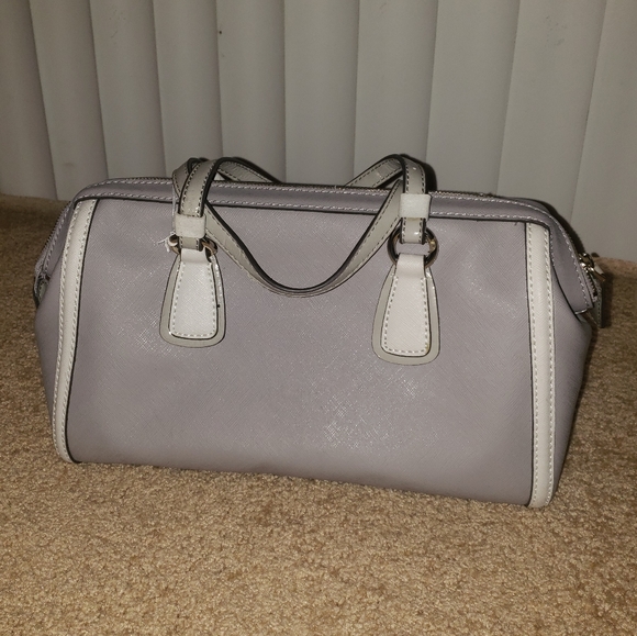 Guess Satchel - Picture 2 of 3